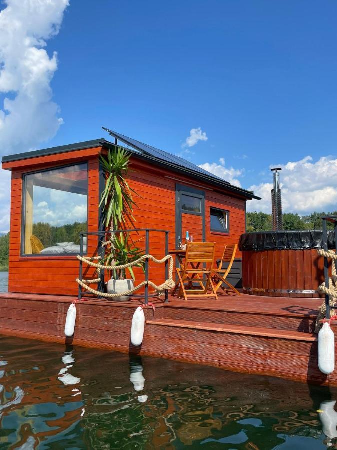 Aquachill Houseboat & Wellness Liptovský Trnovec Exterior foto