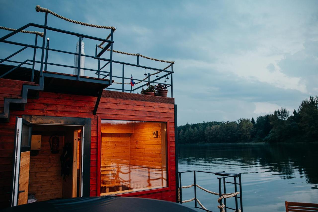 Aquachill Houseboat & Wellness Liptovský Trnovec Exterior foto