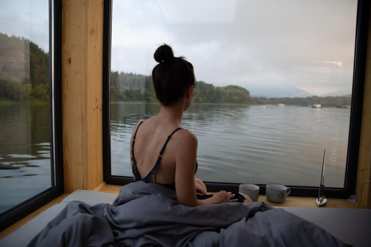 Aquachill Houseboat & Wellness Liptovský Trnovec Exterior foto